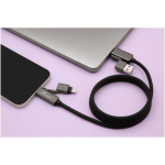 Câble magnétique ultrarapide double entrée 100 W SCX.design couleur noir image nature morte
