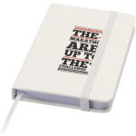 Carnet A7 rigide en cuir synthétique ave célastique, feuilles lignées couleur blanc vue avec impression sérigraphique