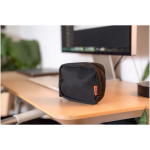Chargeur de voyage rapide USB-C et USB-A 65 W Xtorm couleur noir image nature morte 2
