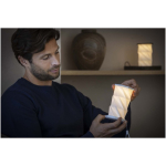 Lampe de table pliable avec éclairage d’ambiance intégré couleur noir image nature morte