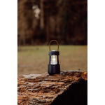 Lampe camping avec enceinte et charge USB-C Nordic Drift Everest 10 W couleur noir vue d'ambiance