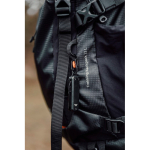 Porte-clés multifonction en acier inox Nordic Drift Adventure couleur noir vue d'ambiance 4