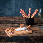 Coupe-fromage avec planche EN BOIS et couteau amovible Boska couleur marron vue d'ambiance