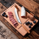 Coupe-fromage avec planche EN BOIS et couteau amovible Boska couleur marron