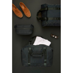Trousse de toilette extensible en plastique recyclé avec zip 7 L couleur vert vue d'ambiance 2