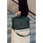 Sac de voyage léger et écologique avec fermeture éclair 36,5 L couleur vert vue d'ambiance 2