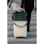 Sac de voyage léger et écologique avec fermeture éclair 36,5 L couleur vert vue d'ambience 3
