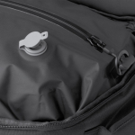Sac à dos en polyester éco à compression sous vide avec pompe électrique 15” couleur noir vue détaillée 5