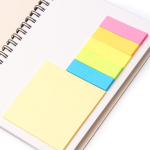 Carnet A5 en carton recyclé issu de briques de lait avec détail en bambou couleur naturel vue détaillée 4