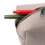 Trousse de toilette en velours côtelé avec patch en cuir synthétique et fermeture éclair couleur gris vue détaillée 1