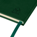 Carnet A5 en PU recyclé avec marque-page et pages lignées couleur vert troisième vue