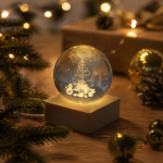 Décoration de Noël boule de verre avec base en bois et lumière chaude