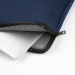 Housse pour ordinateur portable en nylon recyclé résistante et imperméable 15,6'' couleur bleu marine vue détaillée