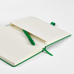 Carnet écologique à couverture rigide en A5 avec poche intérieure et pages lignées couleur vert vue détaillée