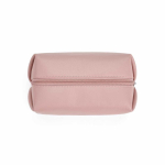 Trousse de toilette géométrique en cuir synthétique recyclé avec doublure recyclée couleur rose troisième vue