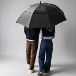 Parapluie de golf automatique en plastique recyclé résistant ø135 couleur noir vue d'ambiance