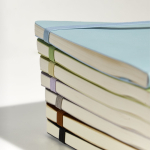 Carnet souple A5 en similicuir à élastique et pages unies couleur bleu ciel