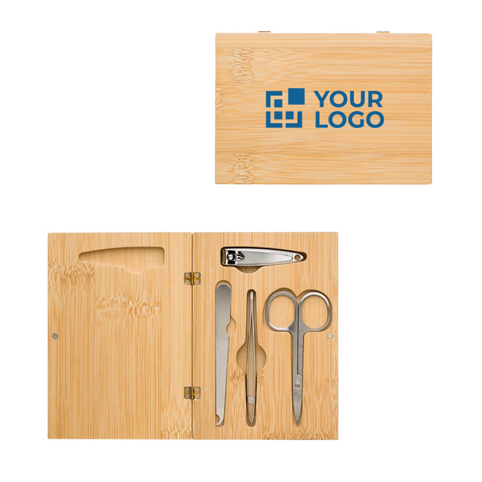 Set de manucure avec quatre outils dans une boîte en bambou Beauty