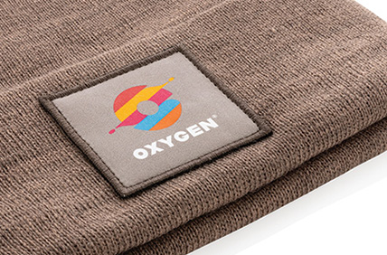 La technique qui combine l’impression en couleur et la finition textile de la broderie