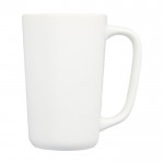 Grand mug en céramique avec finition mate couleur blanc vue latérale
