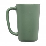 Grand mug en céramique avec finition mate couleur vert deuxième vue latérale