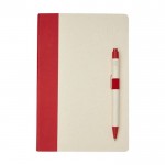 Set carnet et stylo en carton recyclé A5 pages lignées couleur rouge deuxième vue frontale