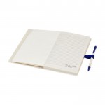 Set carnet et stylo en carton recyclé A5 pages lignées couleur bleu marine deuxième vue