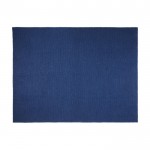 Couverture tricotée en polyester recyclé, étiquette et ruban couleur bleu marine deuxième vue frontale