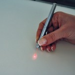 Stylo publicitaire avec pointeur laser couleur argenté mat deuxième vue