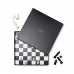 Jeu d'échecs avec pièces en bois couleur noir