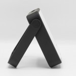 Haut-parleur portable étanche en matériaux recyclés couleur noir quatrième vue