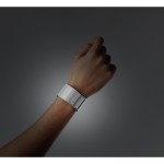 Bracelet personnalisé fluorescent couleur argenté troisième vue