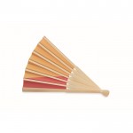 Éventail en bambou avec différents drapeaux européens couleur rouge quatrième vue