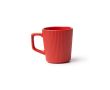 Tasse en céramique 320 ml avec extérieur mat et design nervuré couleur rouge