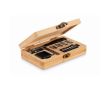 Ensemble de 13 outils dans une mallette couleur bois