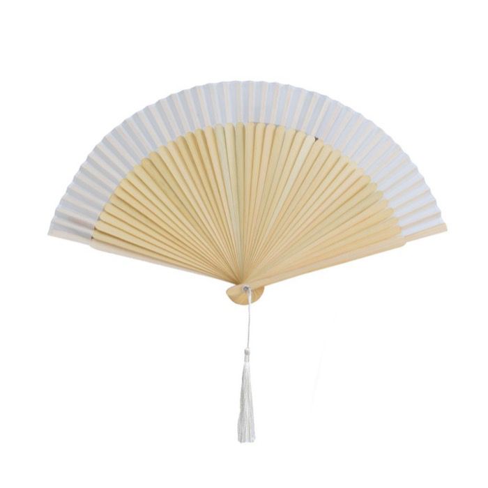 Eventail en bois de bambou avec pendentif à pompon assorti