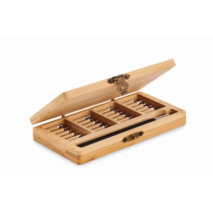 Jeu de 24 tournevis dans un coffret en bambou couleur bois