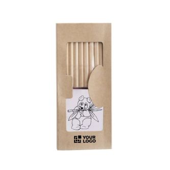 Set de coloriage avec crayons et dessins