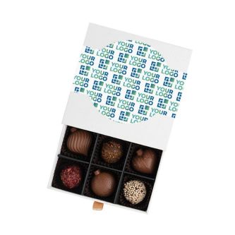 Coffret de pralinés en forme de boule de Noël ou décorés