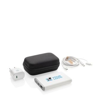 Kit de charge 3 pièces en plastique recyclé avec powerbank 5 000 mAh