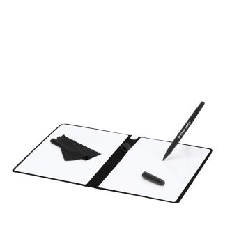 Tableau blanc double dans un étui en similicuir avec chiffon et feutre