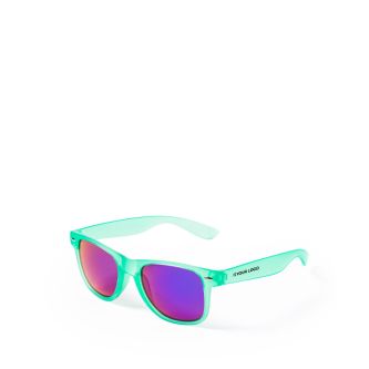 Lunettes de soleil en couleurs translucides et avec verres miroir