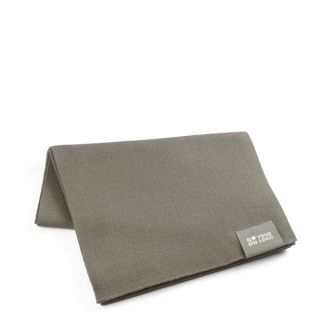 Écharpe en polyester recyclé de RPET avec patch personnalisable