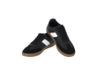 Chaussures en cuir souple et lacets assortis avec semelle caoutchouc couleur noir
