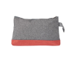 Trousse de toilette avec détails en couleur couleur rouge