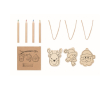 Set de 3 adornos navideños de madera y lápices presentados en caja couleur bois