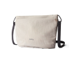 Sac bandoulière spacieux en RPET avec poignée réglable 3,5L Bellroy couleur beige