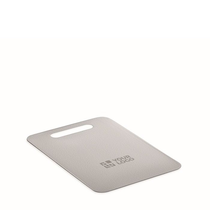 Petite planche à découper en inox pour un usage professionnel