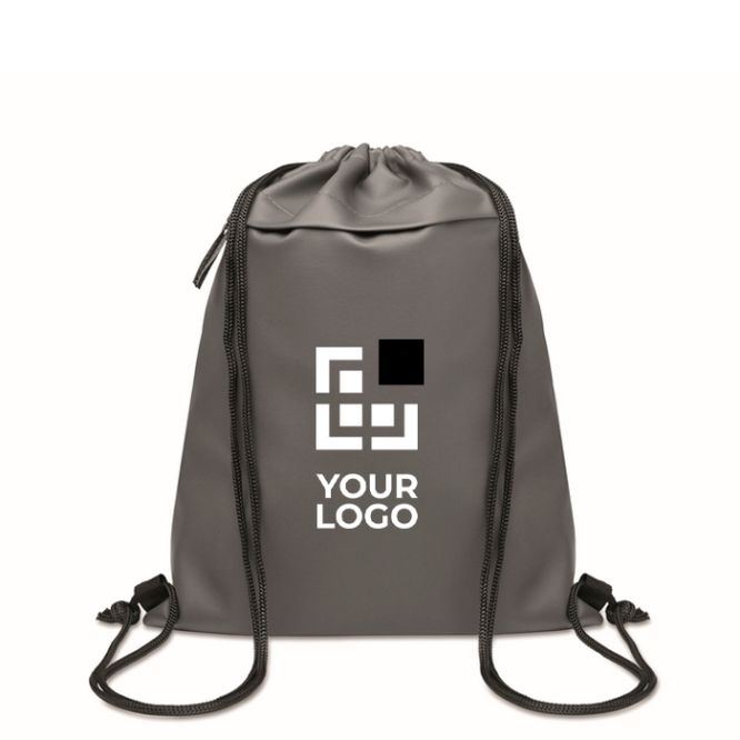 Sac à dos à cordons en RPET et PU avec une poche avant