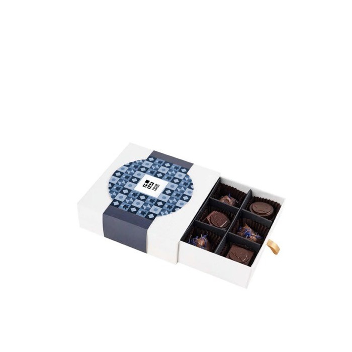 Coffret de 9 bonbons chocolat au lait fourrés au café ou prunes vue principale